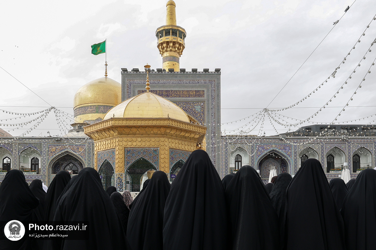 نماز باشکوه عید قربان در حرم مطهر رضوی اقامه شد+گزارش تصویری