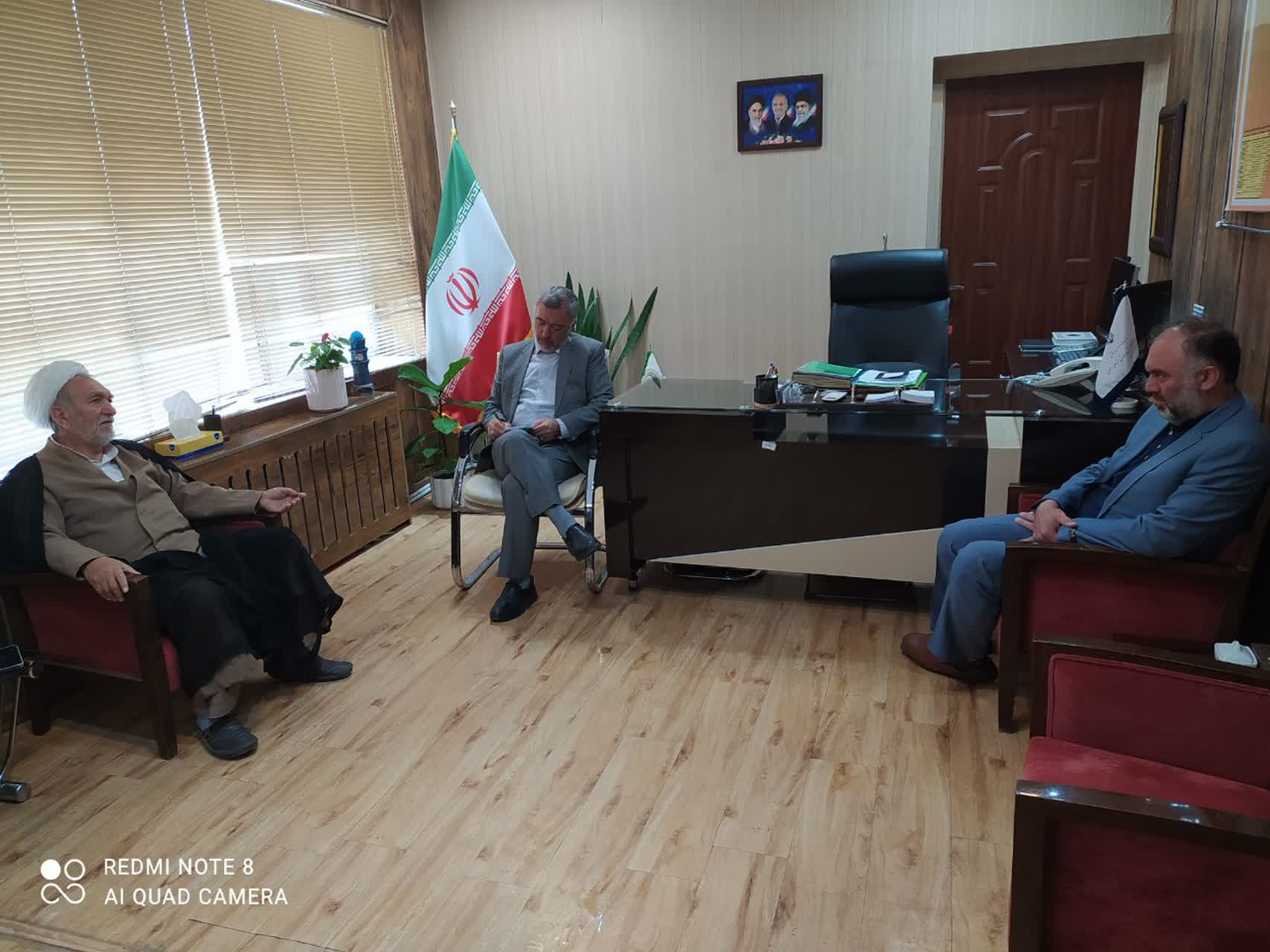جلسه ای فی ما بین مدیر ستاد اقامه نماز و مدیرکل آموزش و پرورش خراسان رضوی