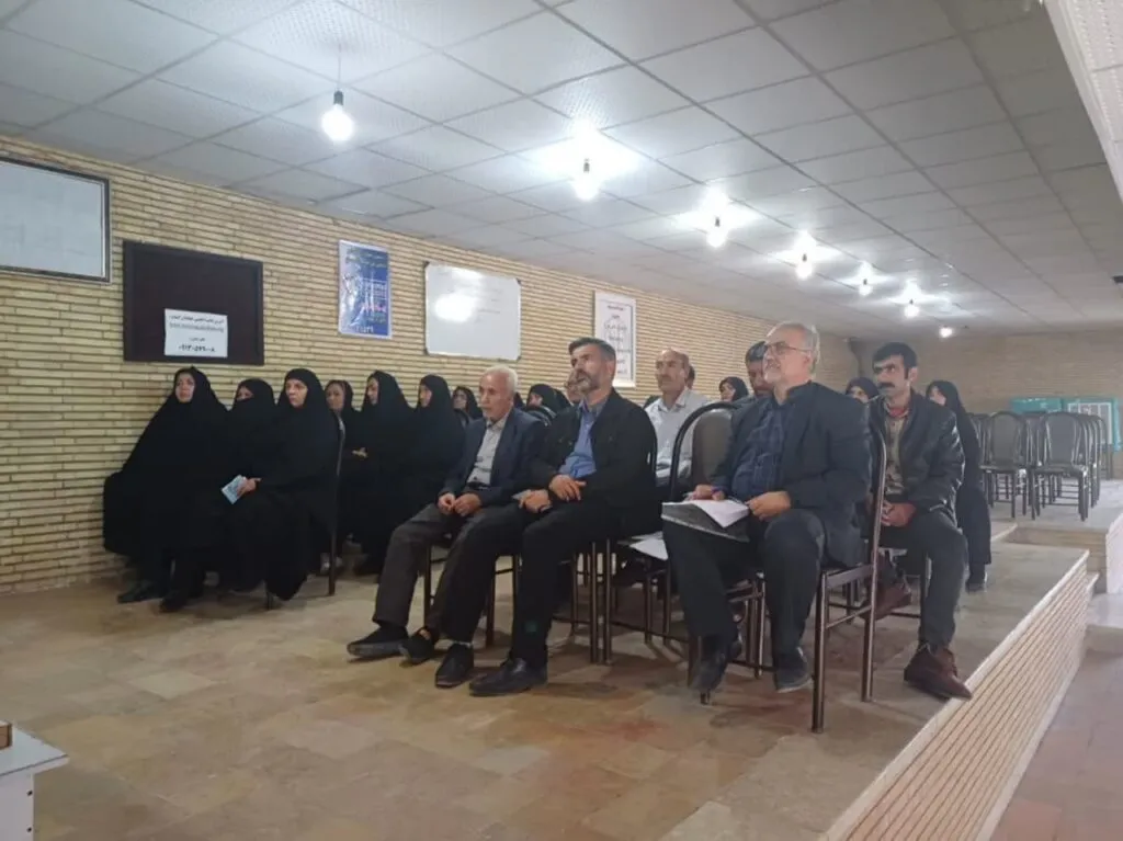 4 دوره آموزشی احکام تغسیل اموات در شهرستان فارسان برگزار شد