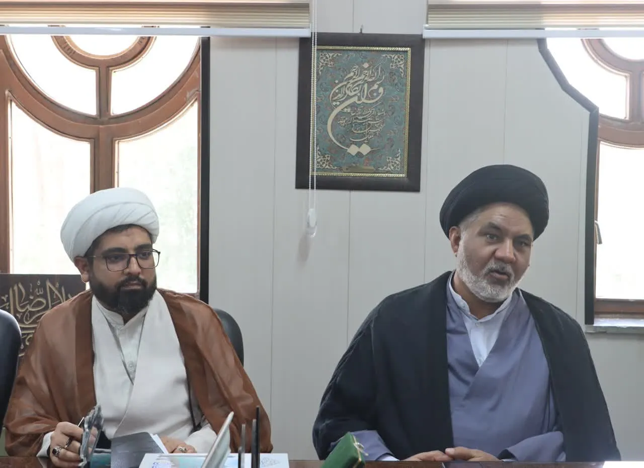 نشست هم اندیشی مدیر ستاد اقامه نماز استان یزد با سرپرست دانشگاه فرهنگیان