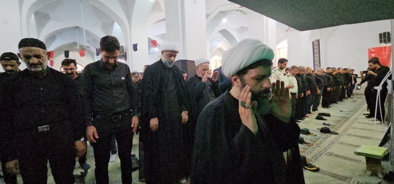 نماز ظهر عاشورا در سراسر خراسان جنوبی برگزار شد