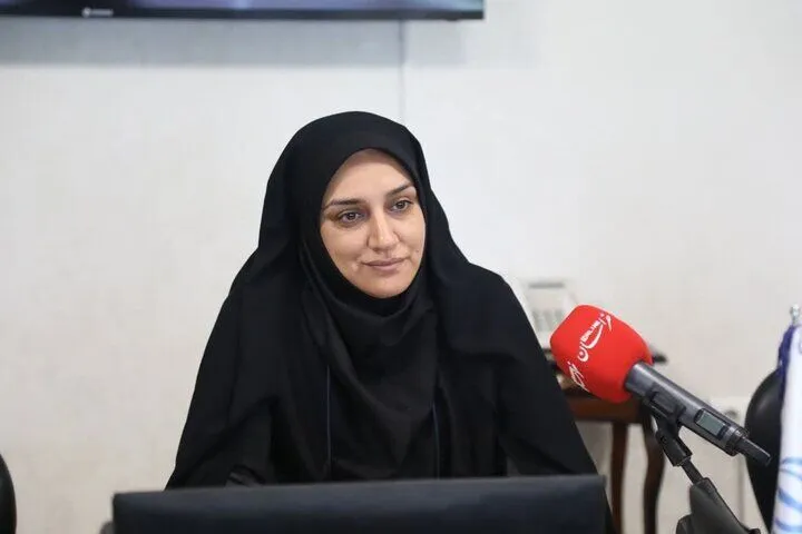 مادر، ستون اصلی در تربیت دینی فرزندان است/تربیت دینی را در فعالیت‌ های روزمره جاری کنید