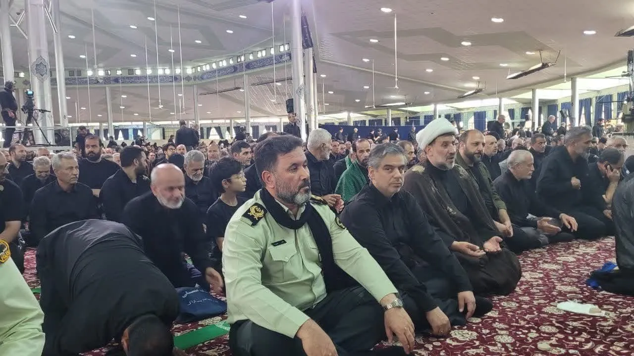 نماز ظهر عاشورا در استان مرکزی