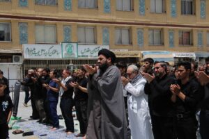 گزارش تصویری/ نماز ظهر عاشورا در قم
