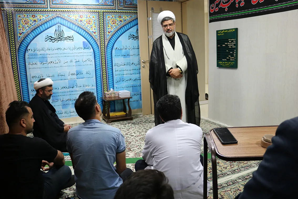 دوره تخصصی «شیوه های فرهنگ سازی نماز در محیط کار» اصفهان