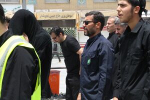 گزارش تصویری/ نماز ظهر تاسوعای حسینی در قم