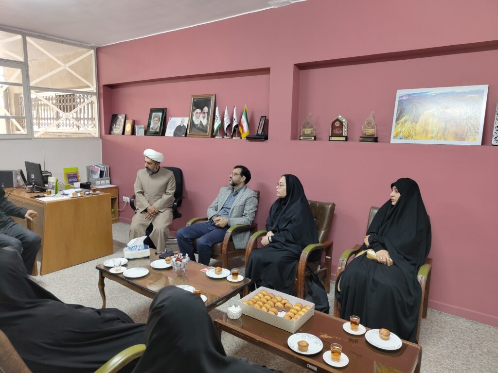 دیدار و گفتگوی اصحاب رسانه صدا با مدیر ستاد اقامه نماز زنجان