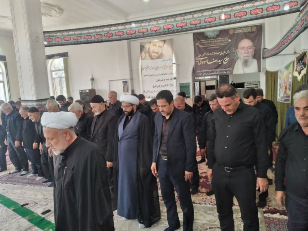 حضور دبیر ستاد اقامه نماز ماه نشان در نمازهای جماعت و رسیدگی به مسائل نمازی روستاهای این شهرستان