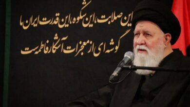 نماز ظهر عاشورا، نماد ایمان بود در اوج نبرد