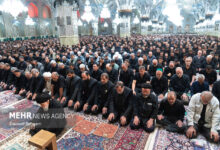 اقامه نماز ظهر عاشورا در حرم مطهر رضوی