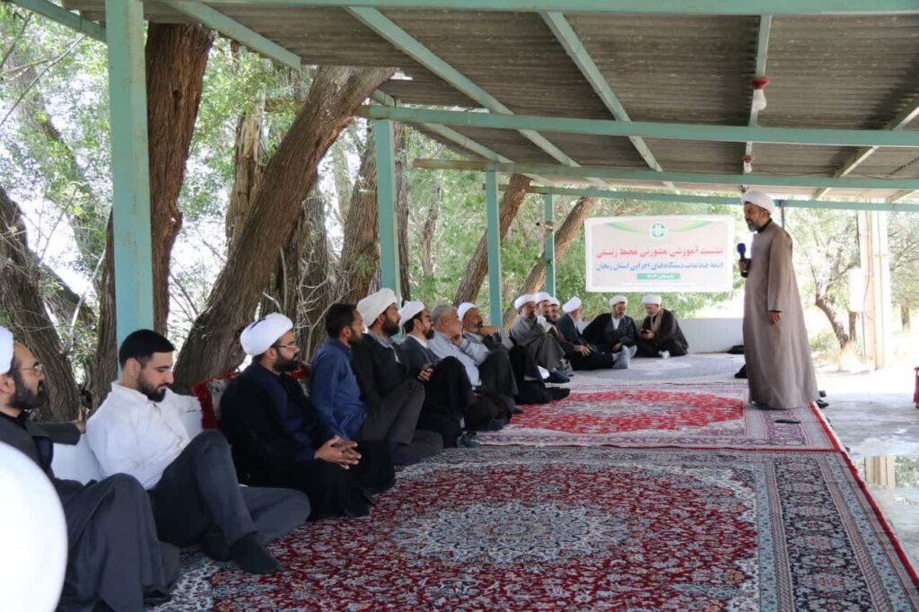 نشست آموزشی و همفکری شیوه‌های دعوت به نماز ائمه جماعات دستگاه‌های اجرایی استان زنجان برگزار شد