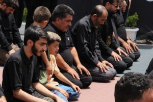 گزارش تصویری/ نماز ظهر تاسوعای حسینی در قم
