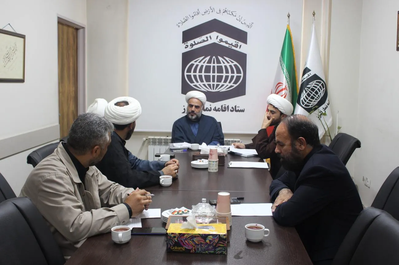 امام جماعت فقط خطبه نمی خوانند، خلاقیت اش را هم جشن می گیرند
