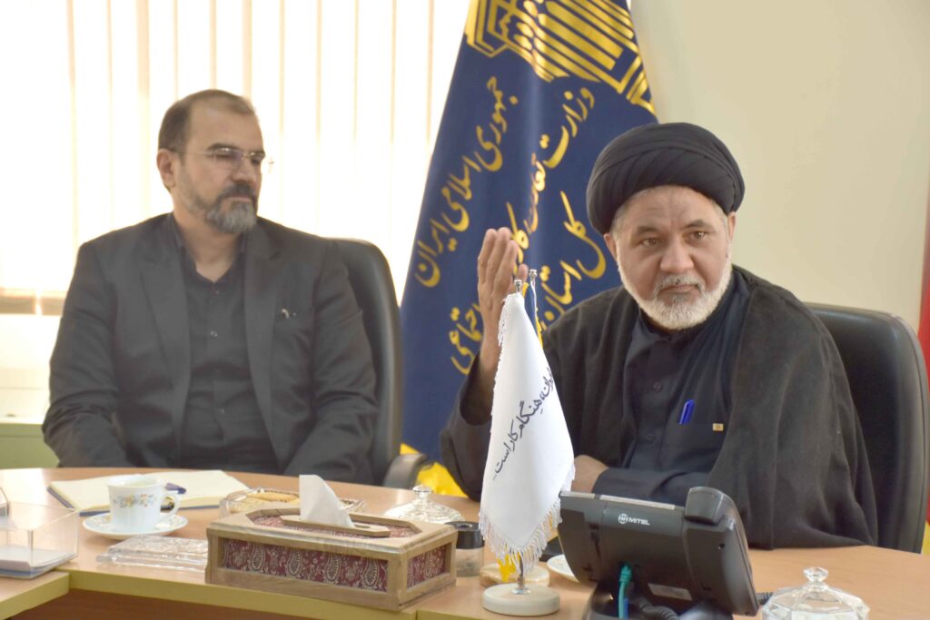 دوره آموزشی ویژه اعضای شورای اقامه نماز اداره کل تعاون، کار و رفاه اجتماعی استان یزد + امضای تفاهم‌نامه بومی