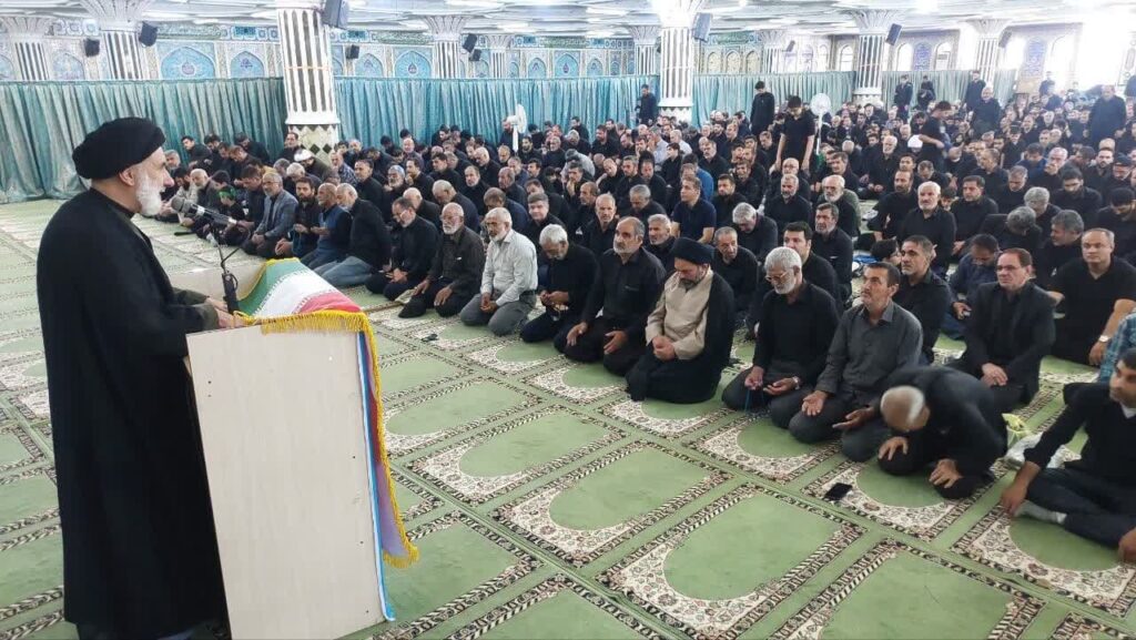 نماز ظهر عاشورا در چهارمحال و بختیاری اقامه شد
