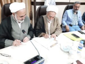 نخستین گام در مسیر عبادت، نماز است که بالاترین مرتبه در معرفت و ایمان را نیز در بر می‌گیرد