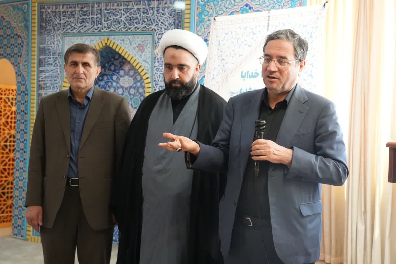 مراسم تجلیل از فعالین نماز استانداری آذربایجان غربی
