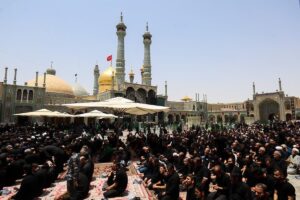 گزارش تصویری/ نماز ظهر عاشورا در قم
