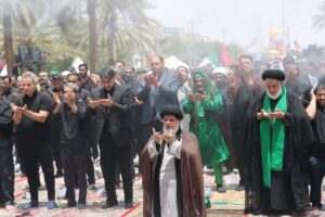 اقامه نماز ظهر عاشورا در سراسر استان یزد + گالری تصاویر