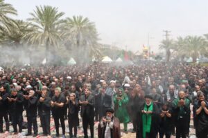 اقامه نماز ظهر عاشورا در سراسر استان یزد + گالری تصاویر