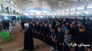 اقامه نماز ظهر عاشورا در سراسر استان یزد + گالری تصاویر