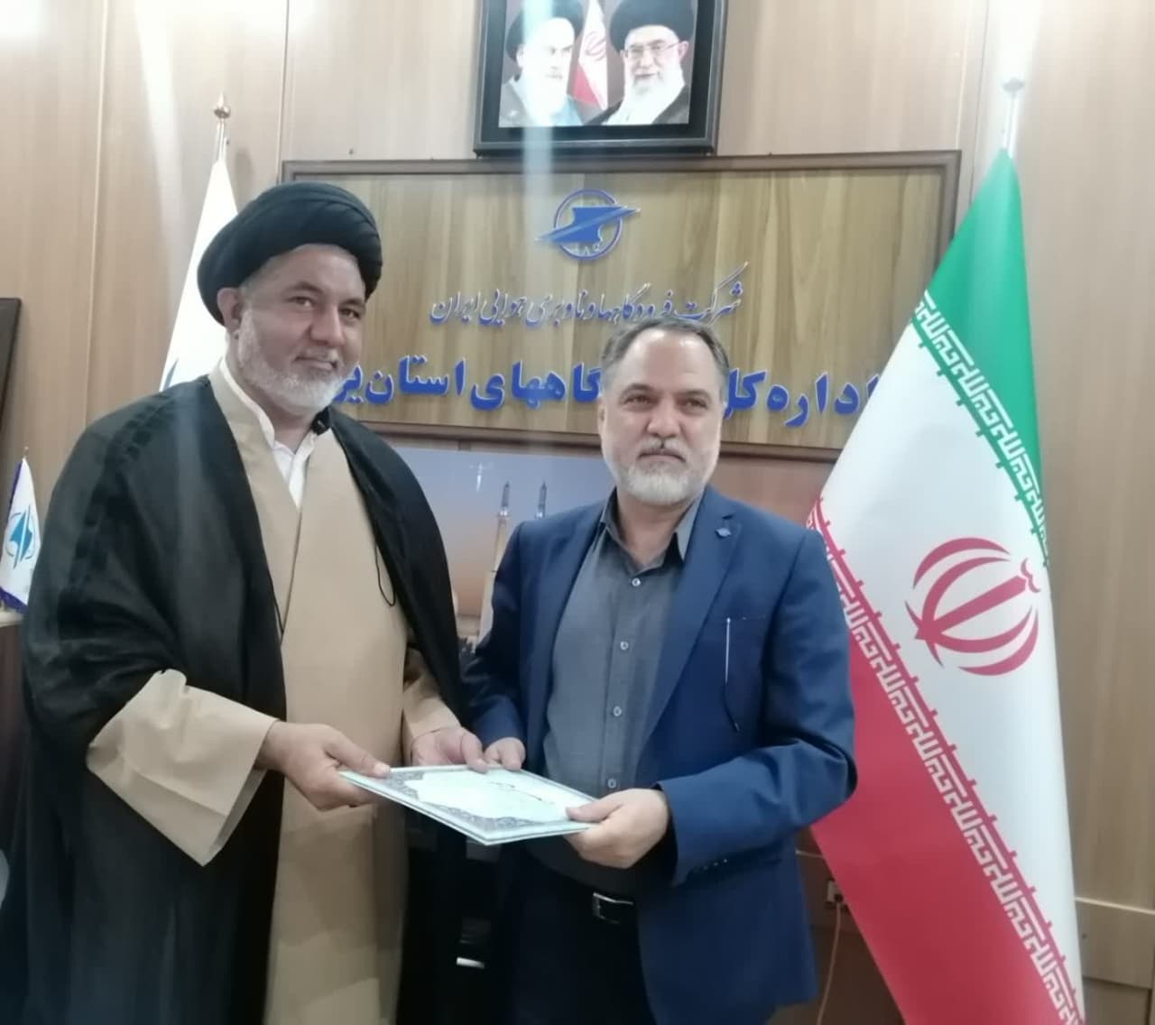 دوره آموزشی ویژه اعضای شورای اقامه نماز اداره کل فرودگاههای استان یزد + امضای تفاهمنامه بومی