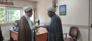 دیدار مدیر ستاد اقامه نماز با پدر پاسدار شهید محمدجواد عسگری اصفهان