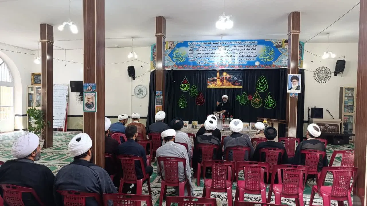 دوره آموزشی توانمندسازی و مهارت افزایی ائمه‌جماعات در بروجن و فارسان برگزار شد