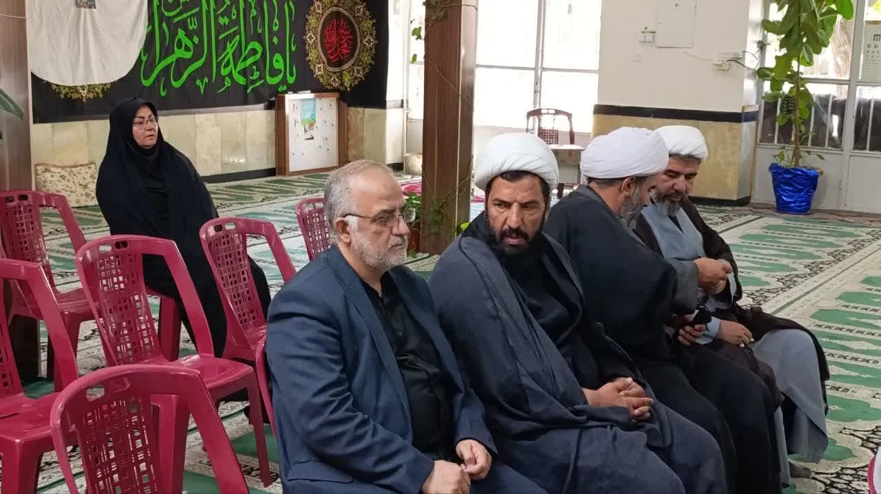 دوره آموزشی توانمندسازی و مهارت افزایی ائمه‌جماعات در بروجن و فارسان برگزار شد