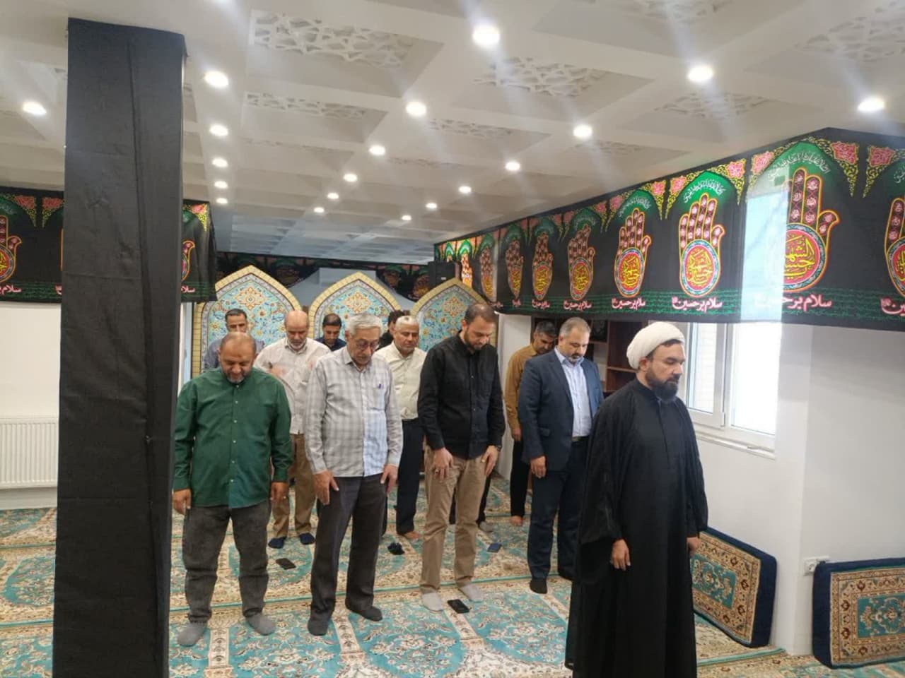 بازدید سرزده از نماز جماعت اداره کل کمیته امداد استان سمنان برگزار شد