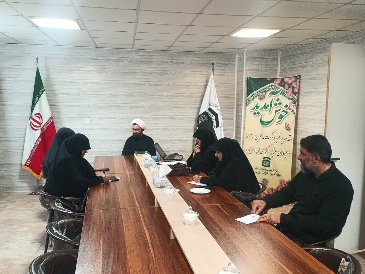نخستین نشست هیئت اندیشهورز دفتر بانوان و خانواده ستاد اقامه نماز استان سمنان برگزارشد