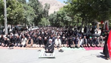 اقامه باشکوه نماز ظهر عاشورا در کرمانشاه -1