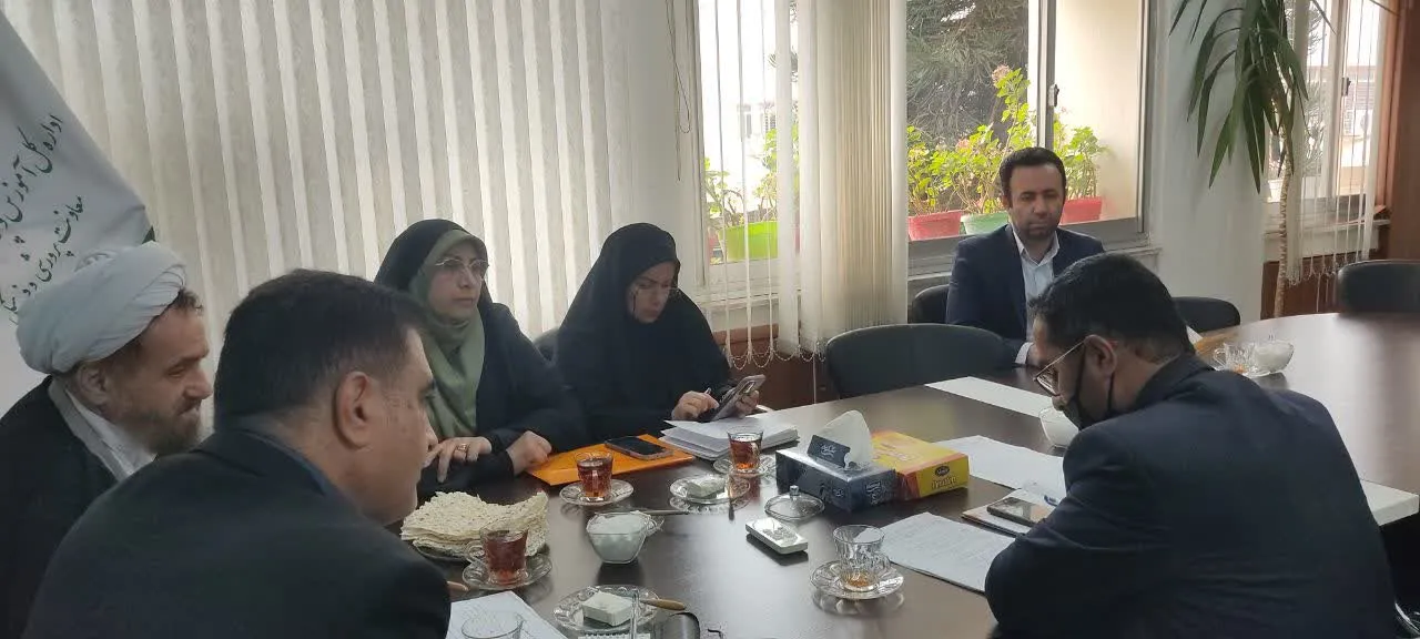 جلسه هيئت انديشه ورز جهت برنامه ريزي امر نماز سال جاري در آموزش و پرورش برگزار شد