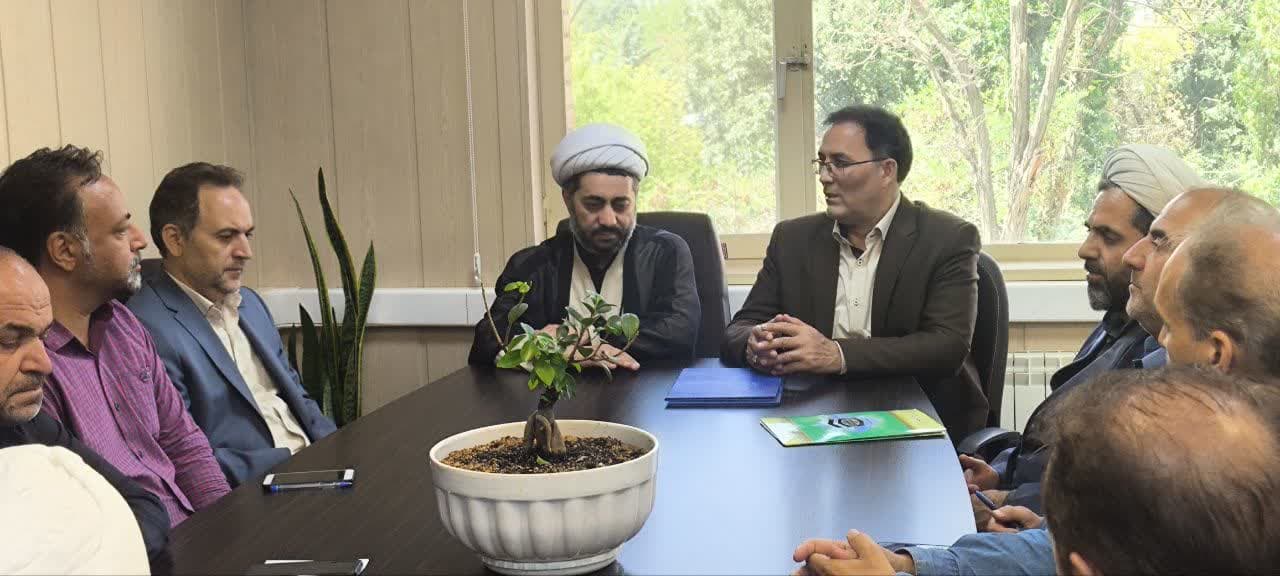 جلسه شورای اقامه نماز سازمان زندانها و بومی سازی تفاهم نامه تبریز
