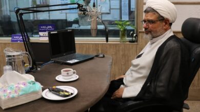 برنامه نقد و نظر رادیو اصفهان