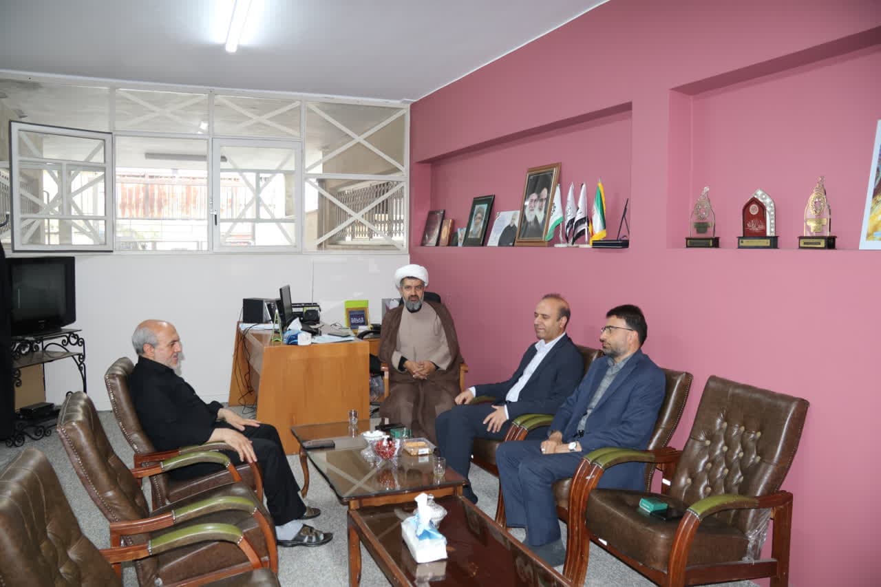 دیدار مدیر ستاد اقامه نماز با رئیس اتاق بازرگانی زنجان