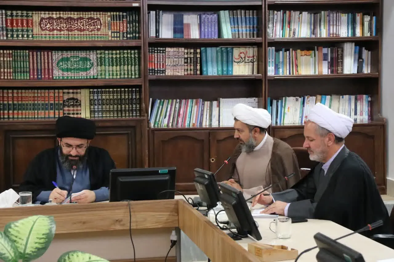 دیدار مدیر و دبیران نماز شهرستان‌های زنجان با نماینده ولی فقیه در استان