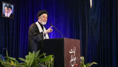 مدیر ستاد اقامه نماز قزوین پیش از خطبه‌های نماز جمعه سخنرانی کرد