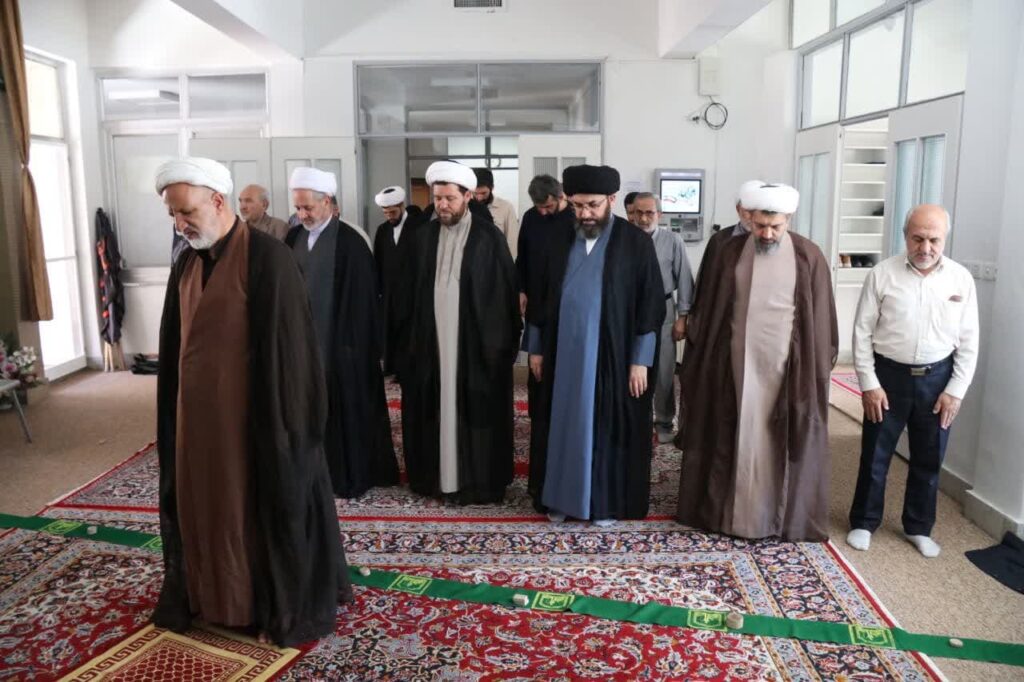 دیدار مدیر و دبیران نماز شهرستان‌های زنجان با نماینده ولی فقیه در استان