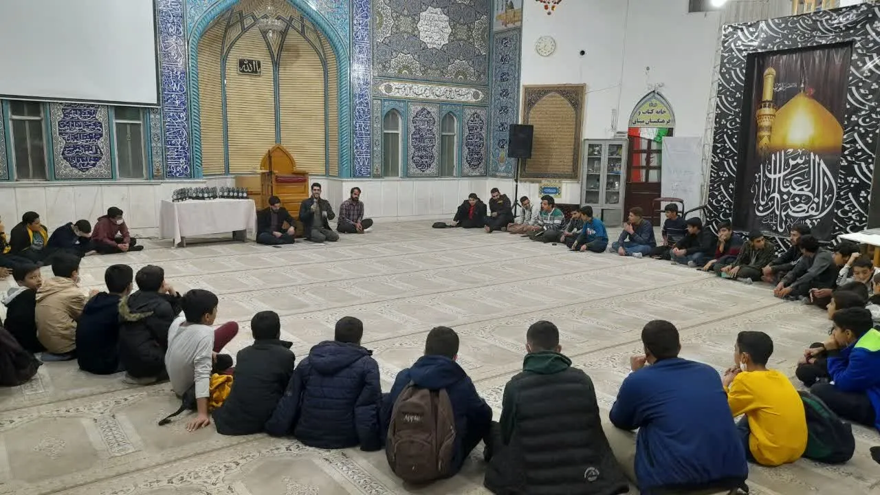 جذب مردم به ویژه جوانان و نوجوانان به مساجد اصفهان