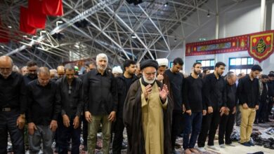اقامه نماز ظهر اربعین حسینی اصفهان
