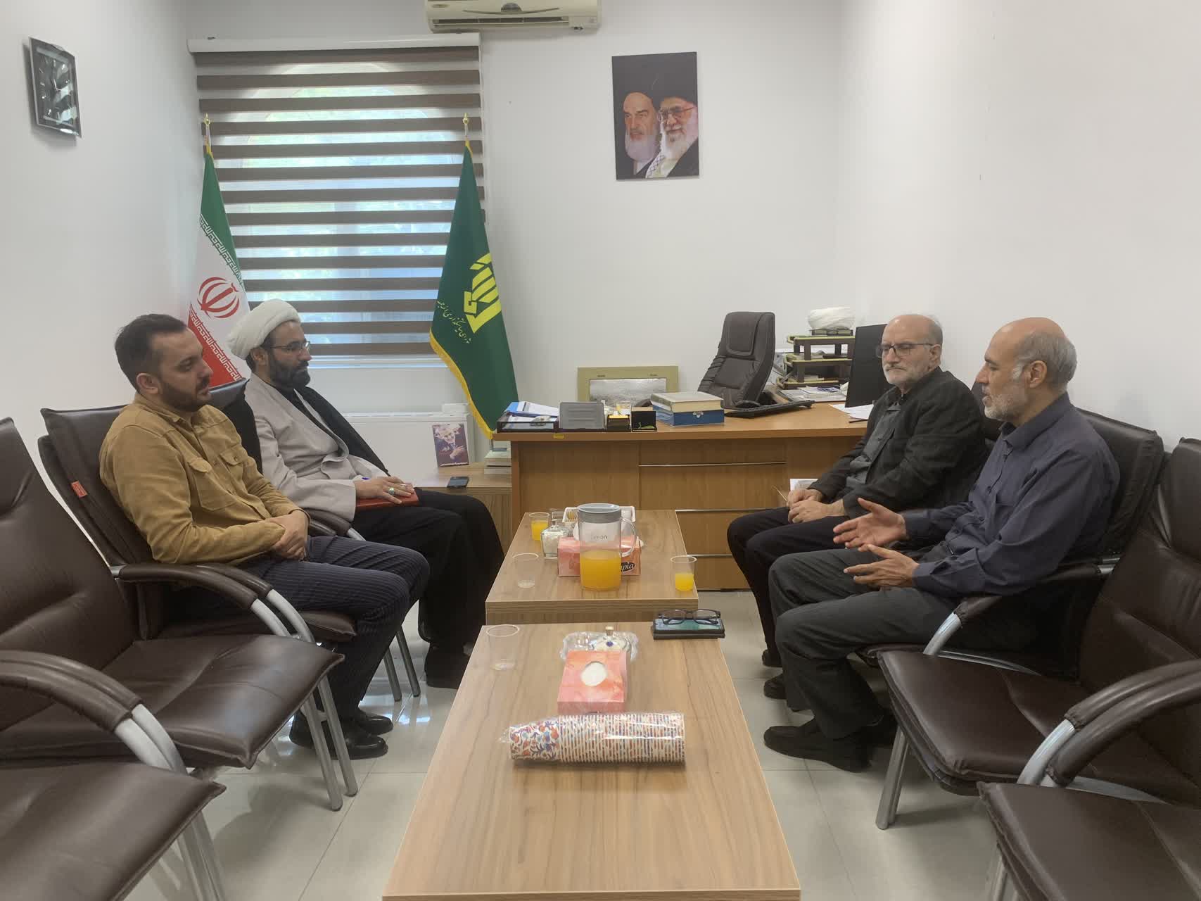 دیدار مدیر و کارشناسان ستاد اقامه نماز کردستان با رئیس شورای سیاستگذاری ائمه جمعه