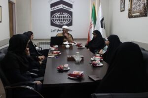  از برگزیدگان مسابقات فرهنگی پویش غدیر و خاطره‌نویسی تقدیر شد