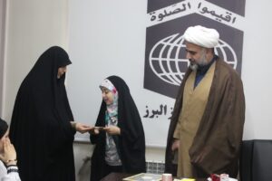  از برگزیدگان مسابقات فرهنگی پویش غدیر و خاطره‌نویسی تقدیر شد
