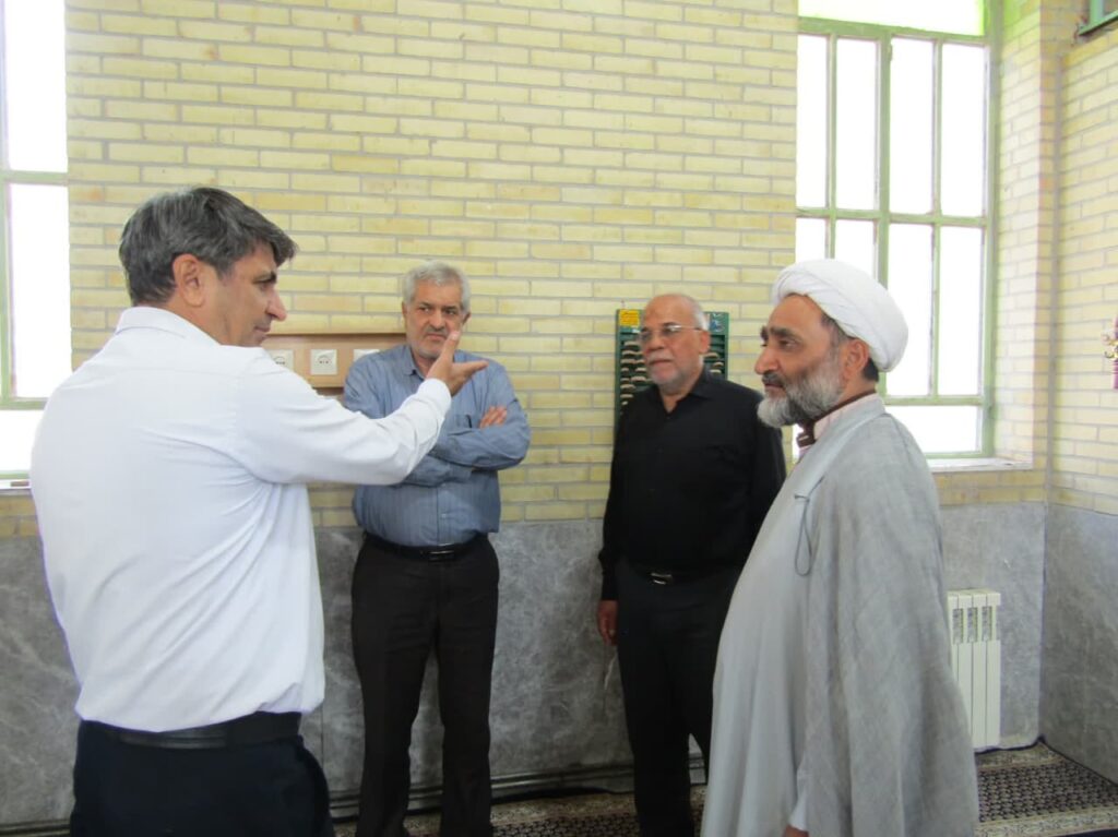 بازدید از مجتمع بین راهی محور خرانق _ اردکان صورت گرفت
