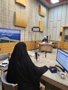 حضور مدیر ستاد اقامه نماز آذربایجان‌غربی در برنامه رادیویی «عشق مکتبی» و گفت‌وگوی تلفنی قائم‌مقام ستاد اقامه نماز کشور