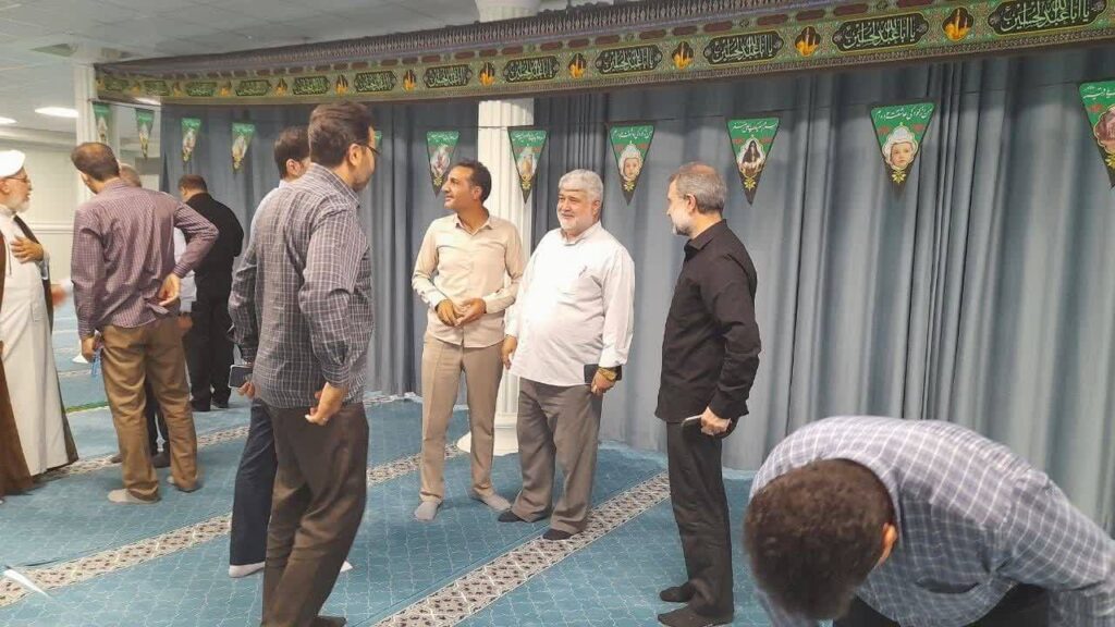 تجلیل از خادمین نماز و مسجد در دانشگاه علوم پزشکی ارومیه