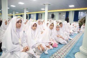 آیین جشن تکلیف دختران کارکنان دانشگاه علوم پزشکی ارومیه برگزار شد