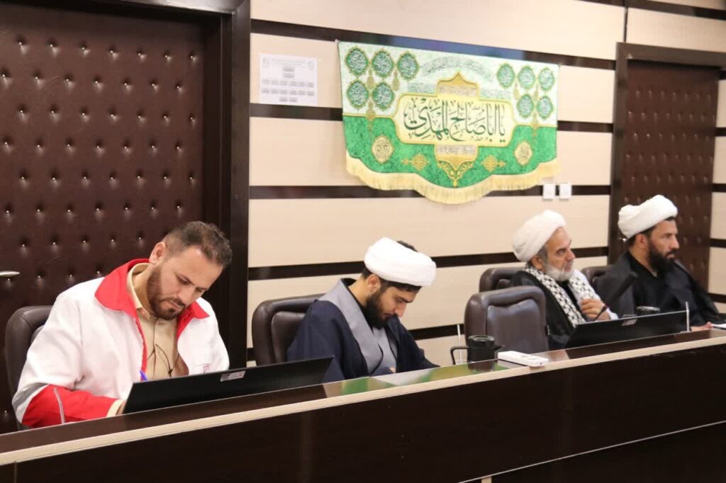 نشست هم‌اندیشی ائمه جماعات جمعیت هلال‌احمر چهارمحال و بختیاری برگزار شد