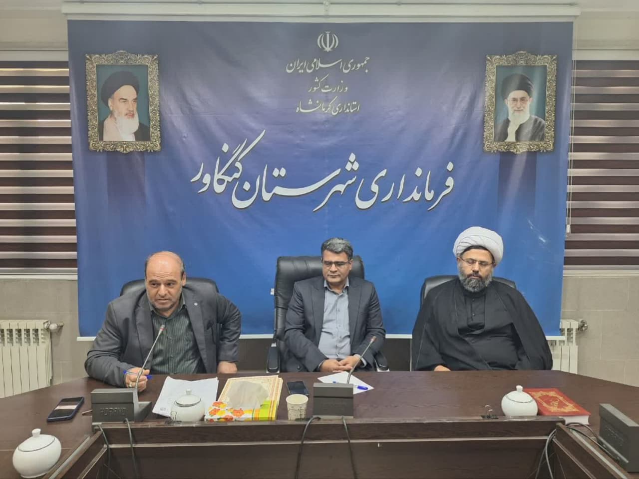 جلسه شورای اقامه نمازشهرستان کنگاور -1